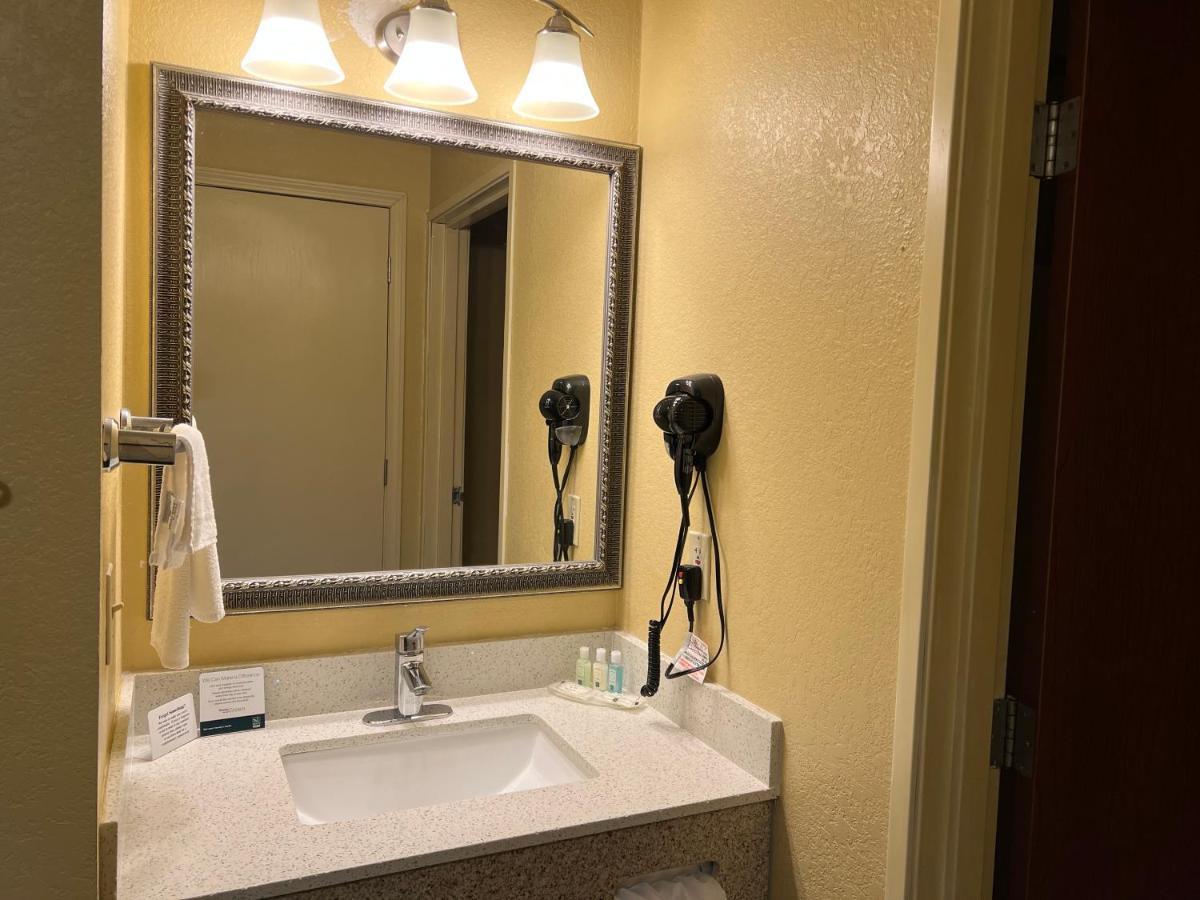 דה מוין Quality Inn מראה חיצוני תמונה