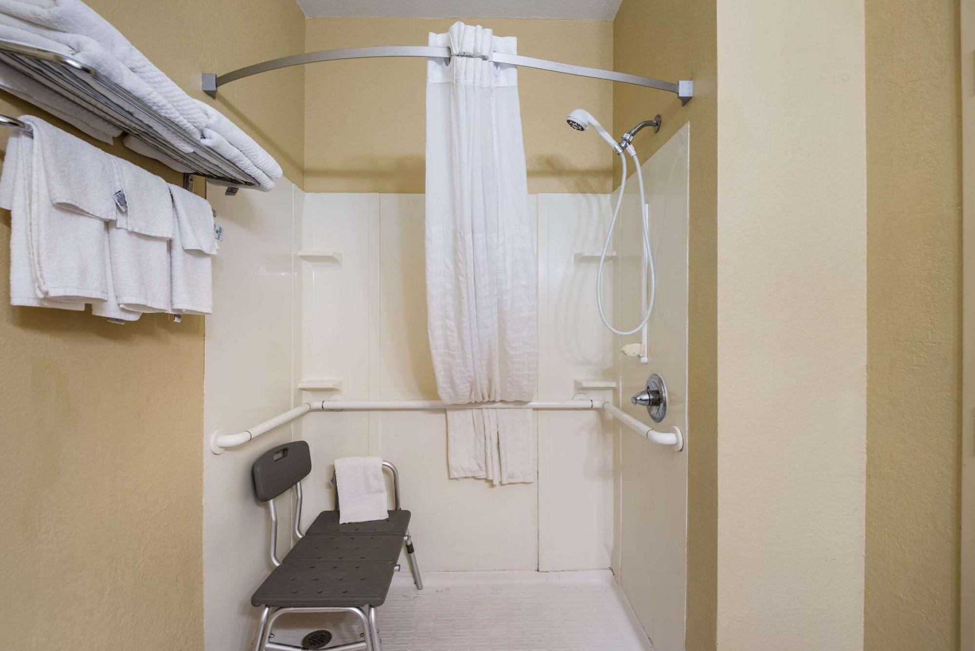 דה מוין Quality Inn מראה חיצוני תמונה